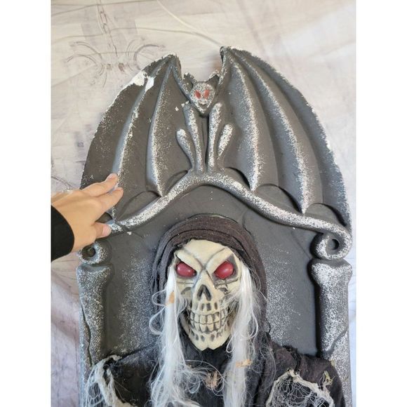 Grim reaper tombstone Halloween prop - Picture 2 of 7